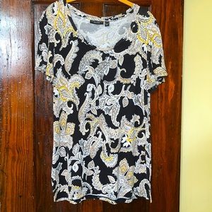 Susan Graver Weekend Short Sleeve Shirt | Small | Black Beige Paisley Stretch